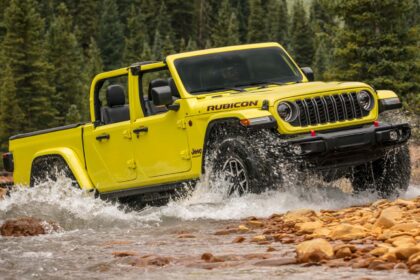 dead jeep gladiator 4xe plug in hybrid 68d41615810bf