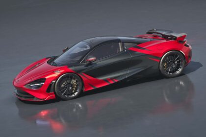 mclaren honors japan with a very special 750s supercar 68c71265b1eaf