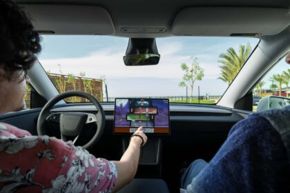 tesla cuts am fm radio from cheaper standard model y and model 3 68e56e458989b