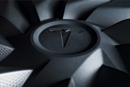 tesla roadster could be tomorrows one more thing 68e3f99cab79b