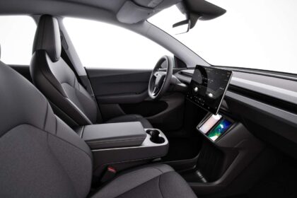 the base tesla model y still has a glass roof you just cant see it from inside 68e63a3b53995