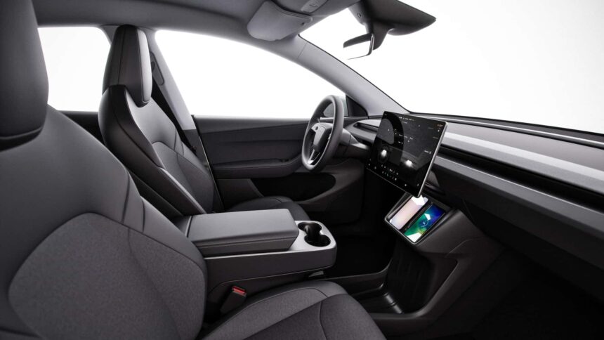 the base tesla model y still has a glass roof you just cant see it from inside 68e63a3b53995