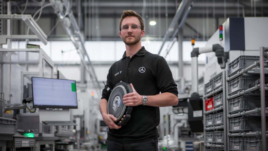 this tiny electric motor is more powerful than four tesla motors combined 68f8967394b38