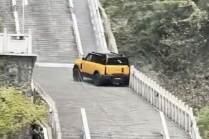 a chinese automaker tried to copy range rovers viral stair climb it did not end well 69174b9413884