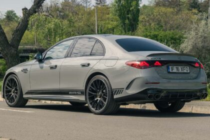 these plug in hybrid ev batteries hold up best after 100000 miles 6913a43a9fb38