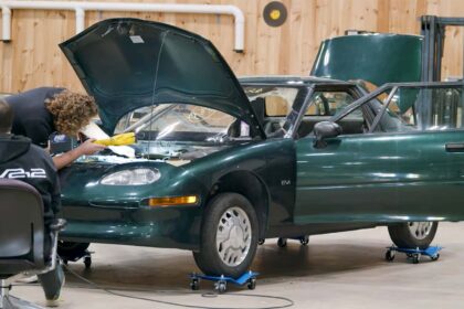 this gm ev1 is going back on the road it may be the only one that can 691b74b20e0d5