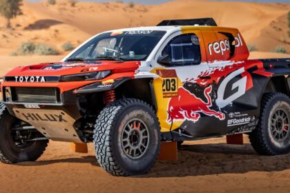 toyota gives the new hilux a rally makeover for 2026 dakar 691edde8f38de